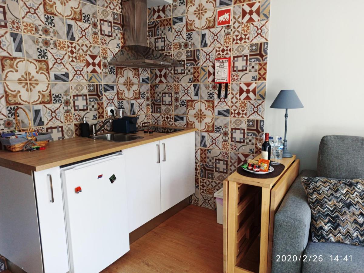 Red Wings Trindade Apartments Porto Eksteriør bilde